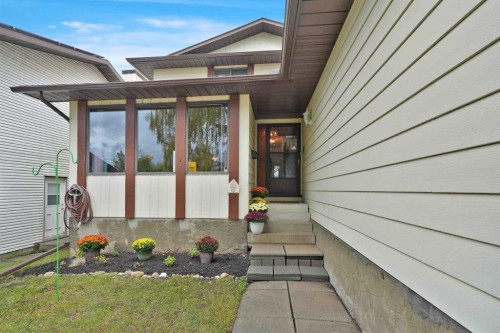 60 Beddington Drive Ne, Calgary, AB - Outdoor