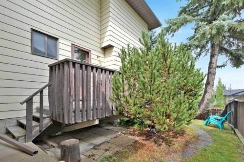 60 Beddington Drive Ne, Calgary, AB - Outdoor With Exterior