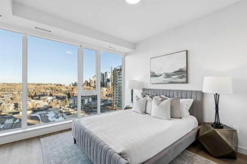 1004-1107 Gladstone Road Nw, Calgary, AB - Indoor Photo Showing Bedroom