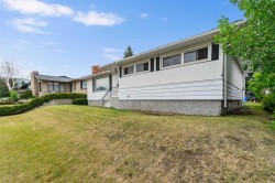 1552 Windsor Street NW Calgary, AB T2N 3X3
