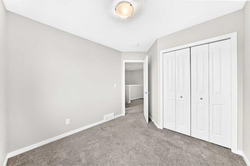 18 Willow Crescent, Okotoks, AB - Indoor