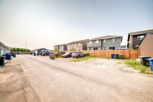 18 Willow Crescent, Okotoks, AB - Outdoor