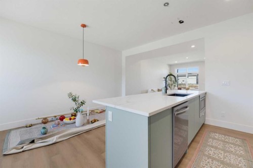 2465 Creeker Lane, Airdrie, AB - Indoor Photo Showing Kitchen