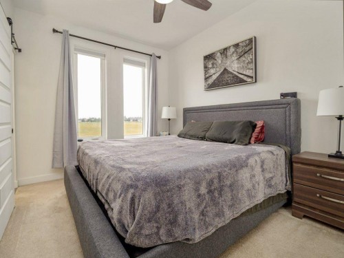641 Blackwolf Boulevard North, Lethbridge, AB - Indoor Photo Showing Bedroom