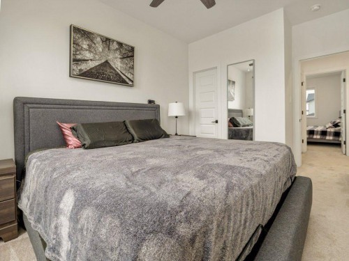 641 Blackwolf Boulevard North, Lethbridge, AB - Indoor Photo Showing Bedroom