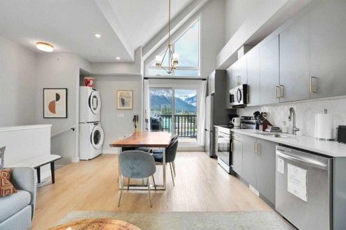 206-109 Kananaskis Way, Canmore, AB - Indoor Photo Showing Kitchen