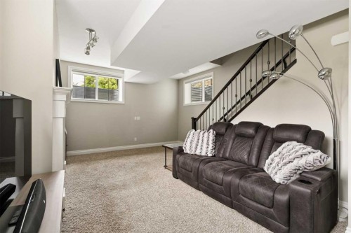 3824 Sarcee Road Sw, Calgary, AB 