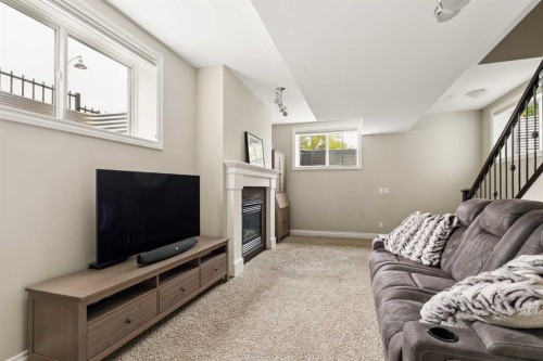 3824 Sarcee Road Sw, Calgary, AB 