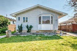 152 Maranda Close NE Calgary, AB T2A 3E7