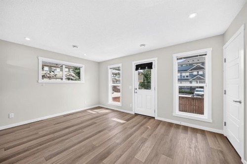 428 Cranbrook Square Se, Calgary, AB - Indoor Photo Showing Other Room