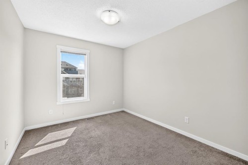 428 Cranbrook Square Se, Calgary, AB - Indoor Photo Showing Other Room