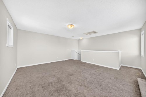 428 Cranbrook Square Se, Calgary, AB - Indoor Photo Showing Other Room