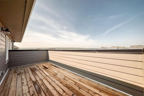 428 Cranbrook Square Se, Calgary, AB - Outdoor