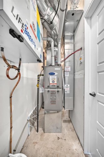428 Cranbrook Square Se, Calgary, AB - Indoor Photo Showing Basement