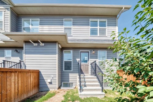 428 Cranbrook Square Se, Calgary, AB - Outdoor