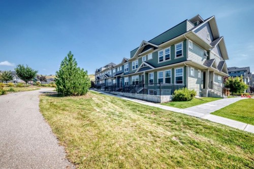 428 Cranbrook Square Se, Calgary, AB - Outdoor With Facade