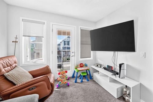 446 Windrow Common Sw, Airdrie, AB - Indoor Photo Showing Other Room