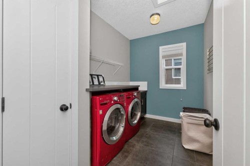244 Mahogany Bay Se, Calgary, AB - Indoor Photo Showing Laundry Room