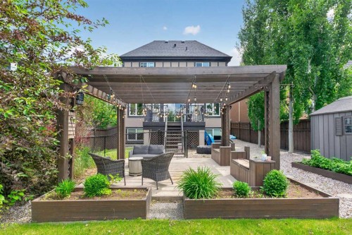 244 Mahogany Bay Se, Calgary, AB - Outdoor