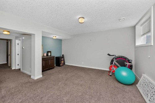244 Mahogany Bay Se, Calgary, AB - Indoor