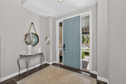 244 Mahogany Bay Se, Calgary, AB - Indoor Photo Showing Other Room