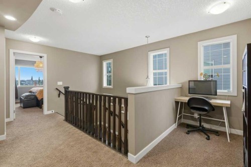 69 Everhollow Avenue Sw, Calgary, AB - Indoor