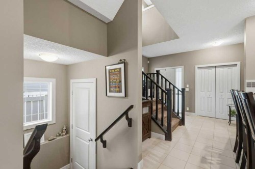 69 Everhollow Avenue Sw, Calgary, AB - Indoor Photo Showing Other Room
