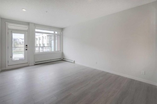 110-214 Sherwood Square Nw, Calgary, AB - Indoor Photo Showing Other Room