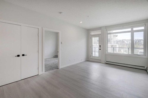 110-214 Sherwood Square Nw, Calgary, AB - Indoor Photo Showing Other Room