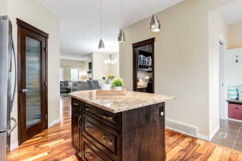 2620 Reunion Square Nw, Airdrie, AB - Indoor Photo Showing Kitchen