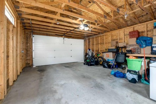 2620 Reunion Square Nw, Airdrie, AB - Indoor Photo Showing Garage
