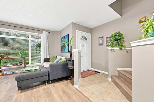106 Autumn Crescent Se, Calgary, AB - Indoor