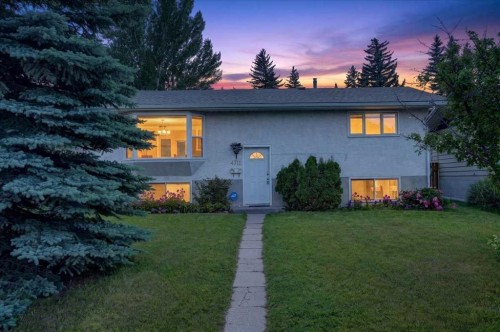 4711 Montana Drive Nw, Calgary, AB - Outdoor