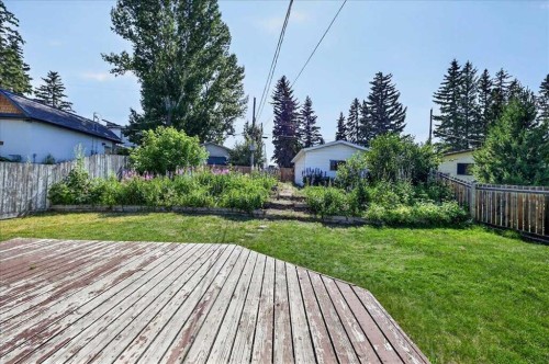 4711 Montana Drive Nw, Calgary, AB - Outdoor