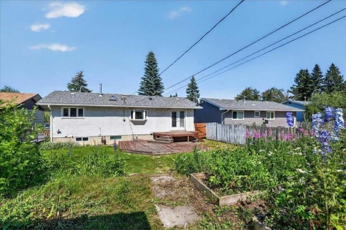 4711 Montana Drive Nw, Calgary, AB - Outdoor