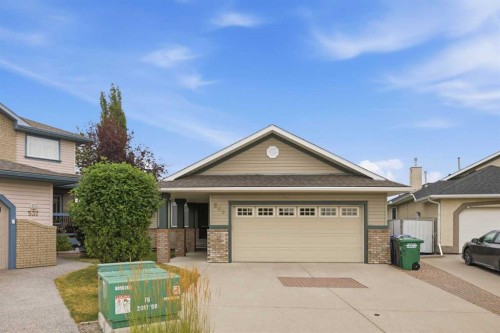 535 Cimarron Point  Okotoks, AB T1S 1S6