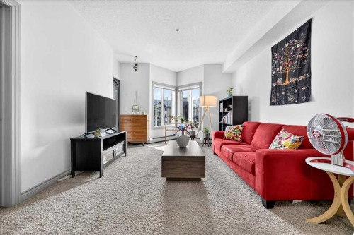 303-70 Royal Oak Plaza Nw, Calgary, AB - Indoor Photo Showing Living Room