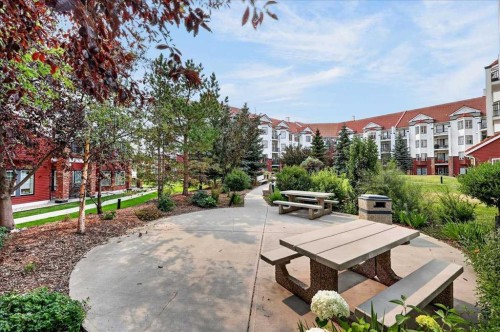 303-70 Royal Oak Plaza Nw, Calgary, AB - Outdoor