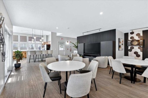 303-70 Royal Oak Plaza Nw, Calgary, AB - Indoor Photo Showing Dining Room