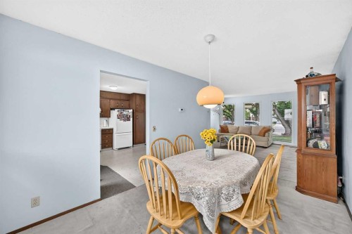 11 Rundlemere Place Ne, Calgary, AB - Indoor Photo Showing Dining Room