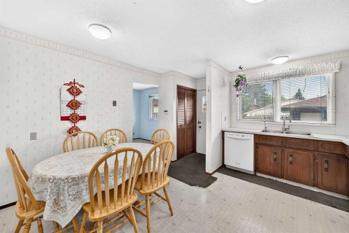 11 Rundlemere Place Ne, Calgary, AB - Indoor Photo Showing Other Room