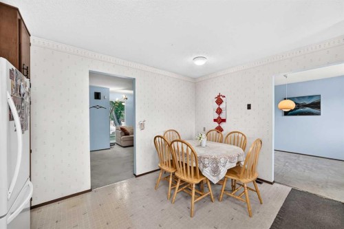 11 Rundlemere Place Ne, Calgary, AB - Indoor Photo Showing Dining Room