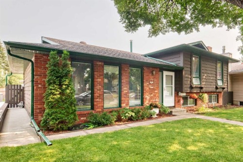 11 Rundlemere Place Ne, Calgary, AB - Outdoor