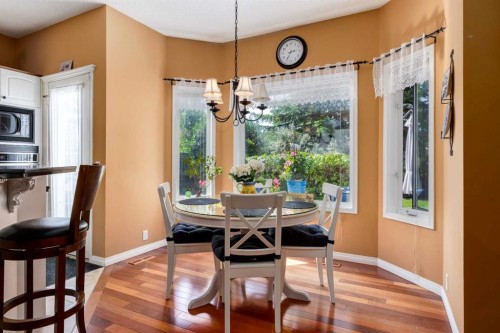 142 Springbank Crescent Sw, Calgary, AB - Indoor Photo Showing Dining Room