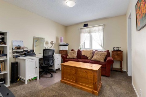 142 Springbank Crescent Sw, Calgary, AB - Indoor Photo Showing Office