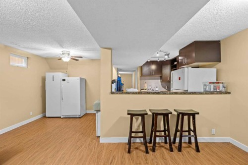 28 Erin Croft Place Se, Calgary, AB - Indoor