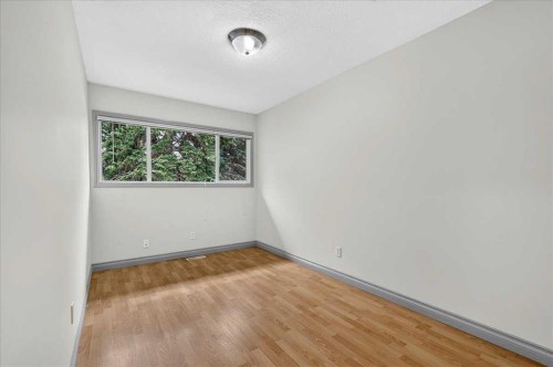 4707 Brockington Road Nw, Calgary, AB - Indoor Photo Showing Other Room