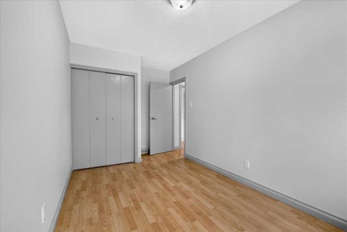 4707 Brockington Road Nw, Calgary, AB - Indoor Photo Showing Other Room