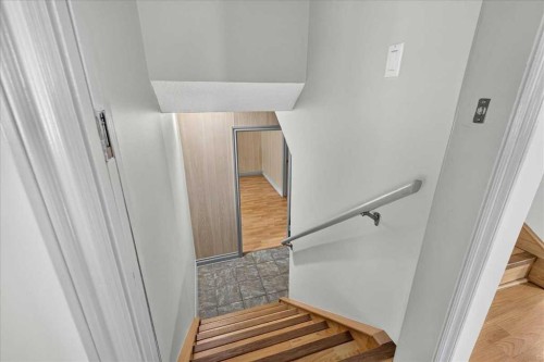 4707 Brockington Road Nw, Calgary, AB - Indoor