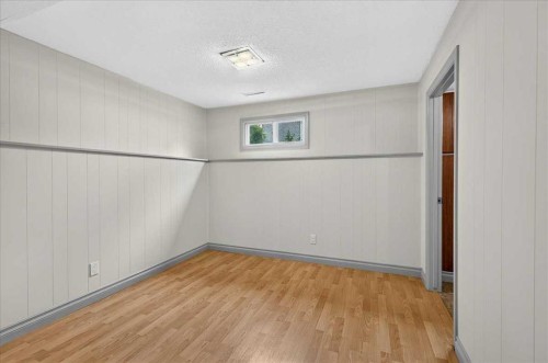 4707 Brockington Road Nw, Calgary, AB - Indoor Photo Showing Other Room